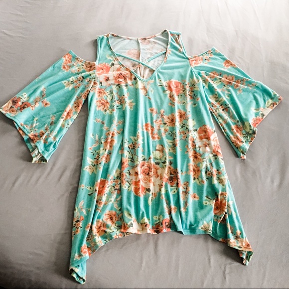 Criss Cross Cold Shoulder Floral Print Tunic Top - Picture 3 of 4